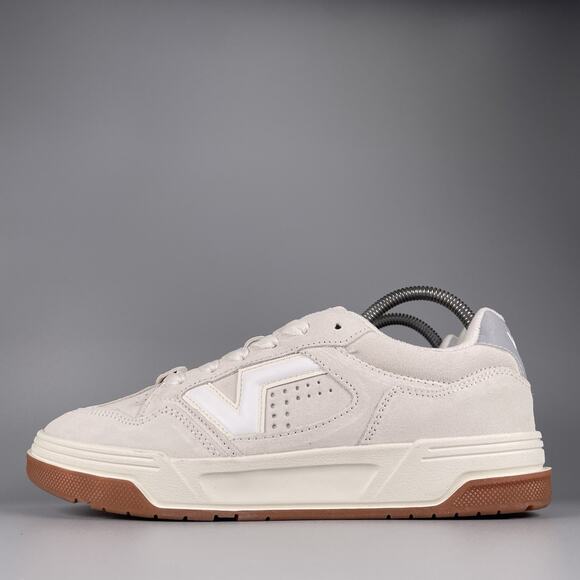 Vans Classic Upland Men’s Size 8.5 White Suede Casual Skate Shoes Sneaker Casual - Picture 1 of 9